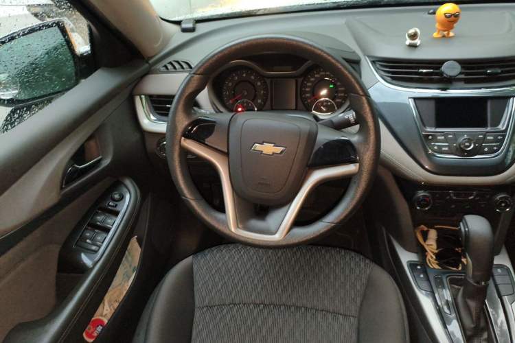 Used Chevrolet Malibu 2016 1.6T Automatic Comfort Edition Steering Wheel