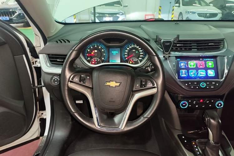 Used Chevrolet Malibu 2016 2.4L Automatic Luxury Edition Steering Wheel