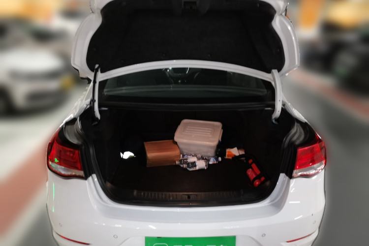 Used Chevrolet Malibu 2016 2.0L Automatic Luxury Edition Trunk