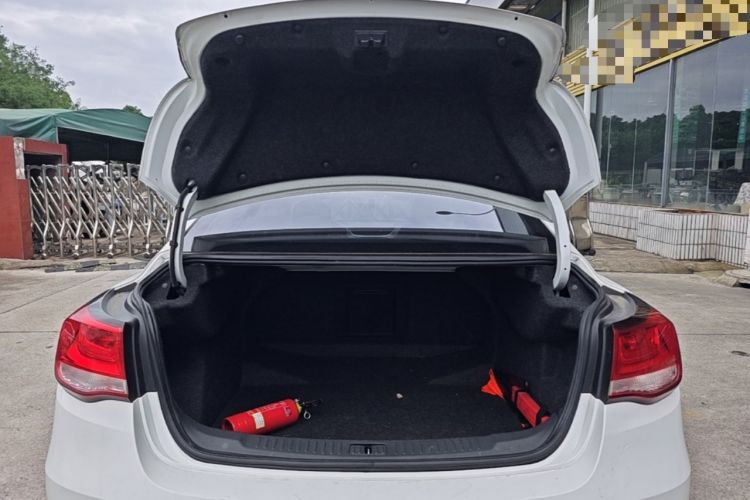 Used Chevrolet Malibu 2016 2.0L Automatic Luxury Edition Trunk
