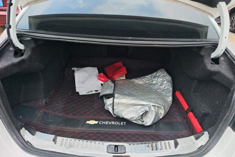 Used Chevrolet Malibu 2016 1.6T Automatic Comfort Edition Trunk