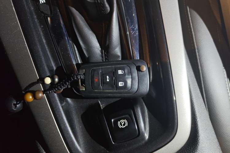 Used Chevrolet Malibu 2016 2.0L Automatic Luxury Edition Vehicle Key