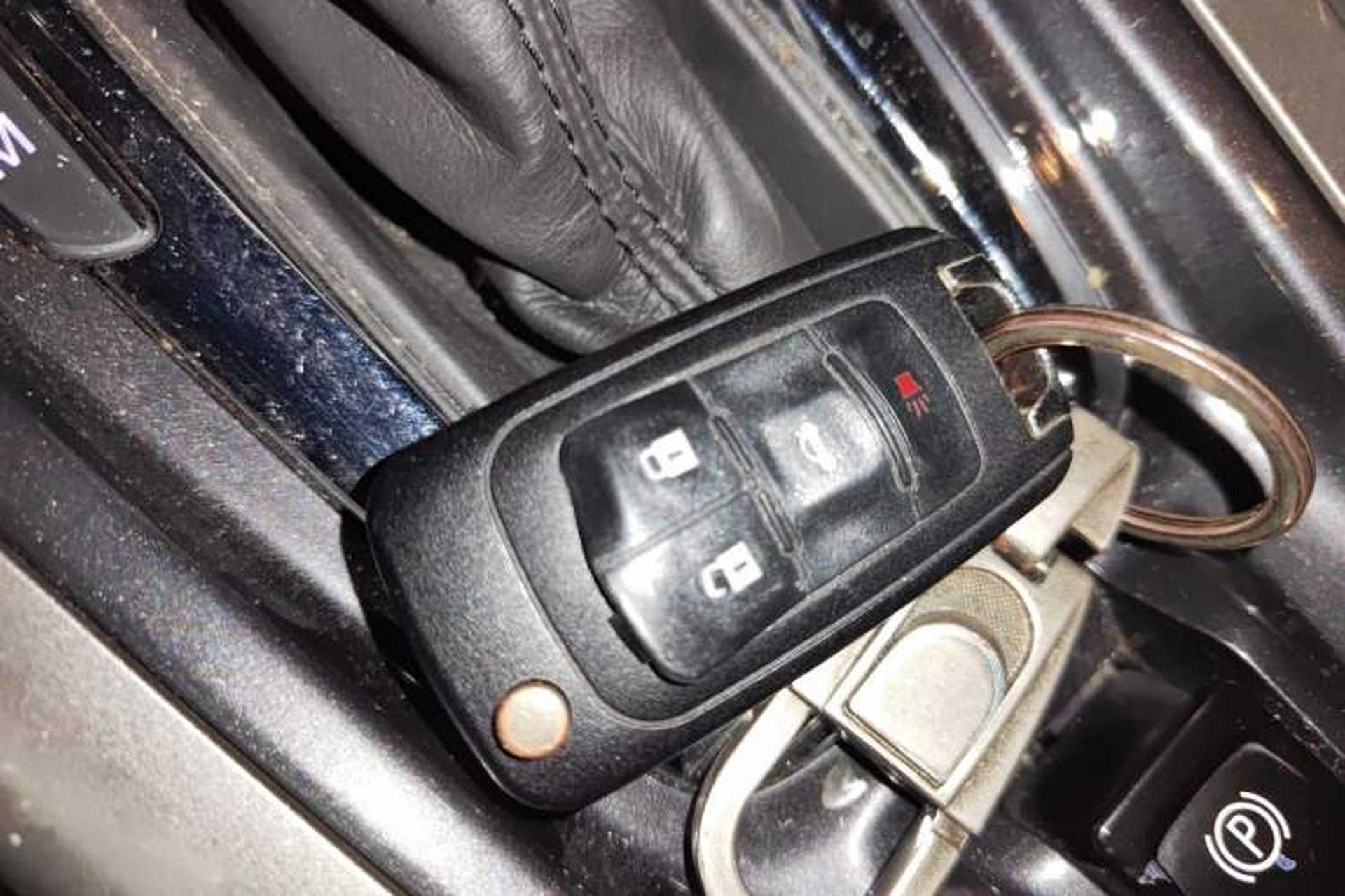 Used Chevrolet Malibu 2016 2.0L Automatic Luxury Edition Vehicle Key