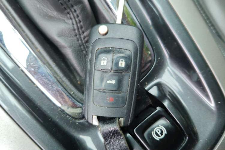 Used Chevrolet Malibu 2016 2.0L Automatic Luxury Edition Vehicle Key
