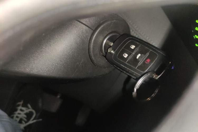 Used Chevrolet Malibu 2016 1.6T Automatic Comfort Edition Vehicle Key