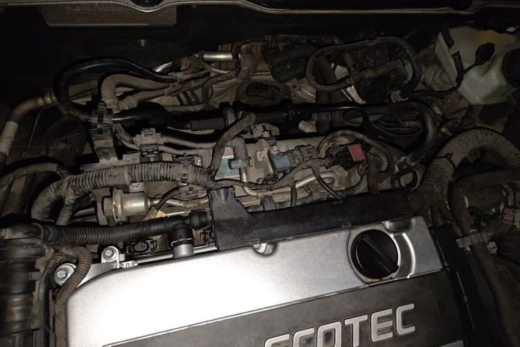 Used Chevrolet Malibu 2016 1.6T Automatic Comfort Edition Engine Bay