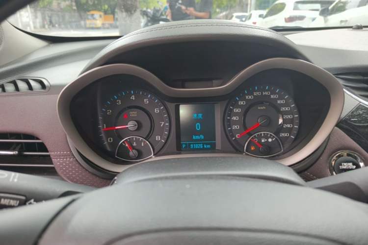 Used Chevrolet Malibu 2016 2.0L Automatic Luxury Edition Instrument Cluster