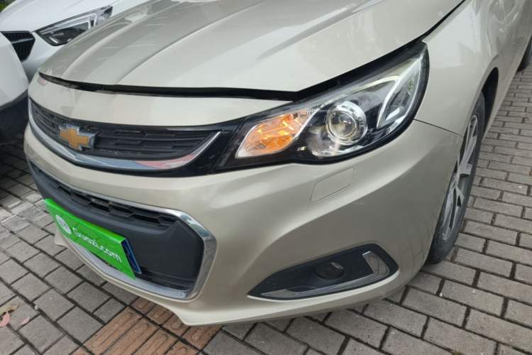 Used Chevrolet Malibu 2016 2.0L Automatic Luxury Edition Left Front Headlight