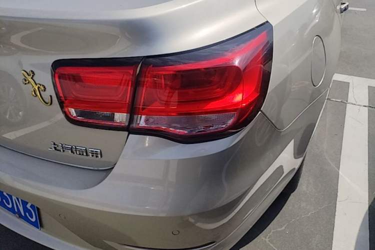 Used Chevrolet Malibu 2016 2.0L Automatic Luxury Edition Right Rear Taillight