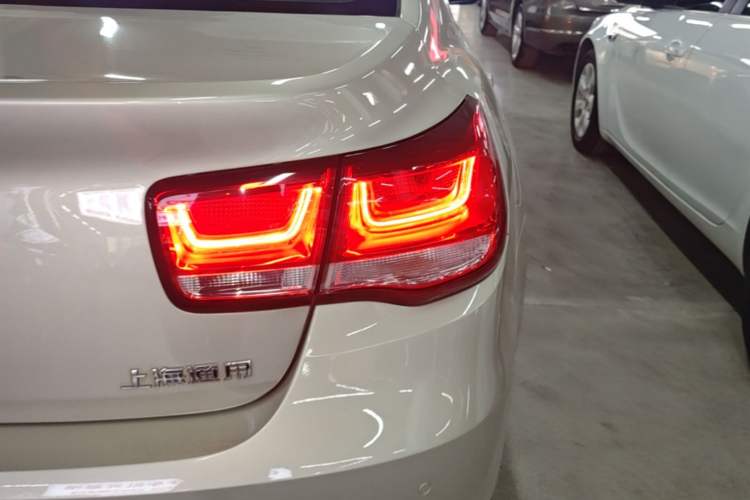 Used Chevrolet Malibu 2016 1.6T Automatic Comfort Edition Right Rear Taillight