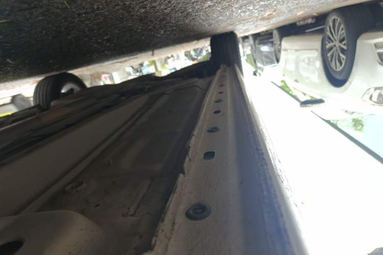 Used Chevrolet Malibu 2016 2.0L Automatic Luxury Edition Right Side Sill