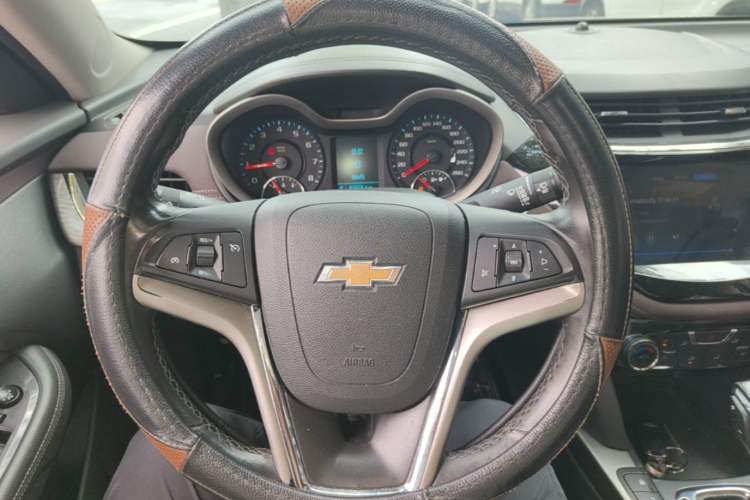 Used Chevrolet Malibu 2016 2.0L Automatic Luxury Edition Steering Wheel