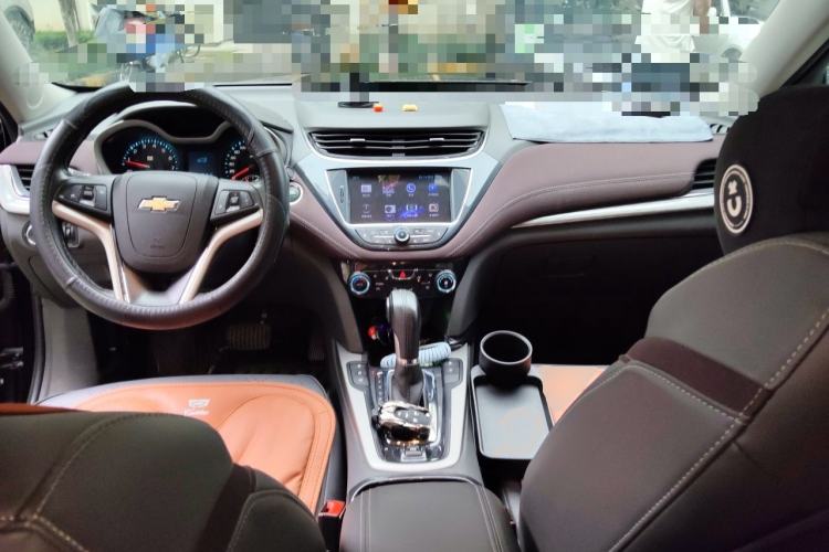 Used Chevrolet Malibu 2017 1.5T Automatic Luxury Edition Center Console
