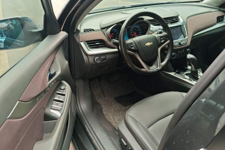 Used Chevrolet Malibu 2017 1.5T Automatic Luxury Edition Driver Seat