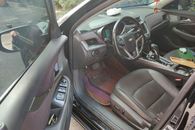 Used Chevrolet Malibu 2017 1.5T Automatic Luxury Edition Driver Seat