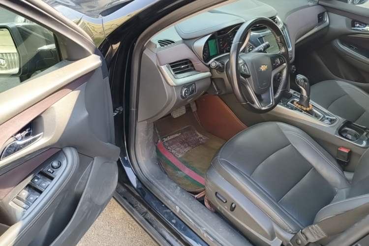 Used Chevrolet Malibu 2017 1.5T Automatic Luxury Edition Driver Seat