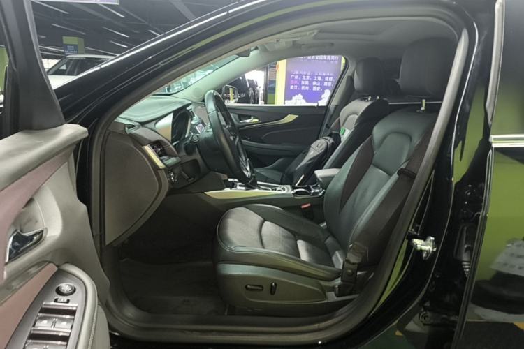 Used Chevrolet Malibu 2017 1.5T Automatic Luxury Edition Driver Seat