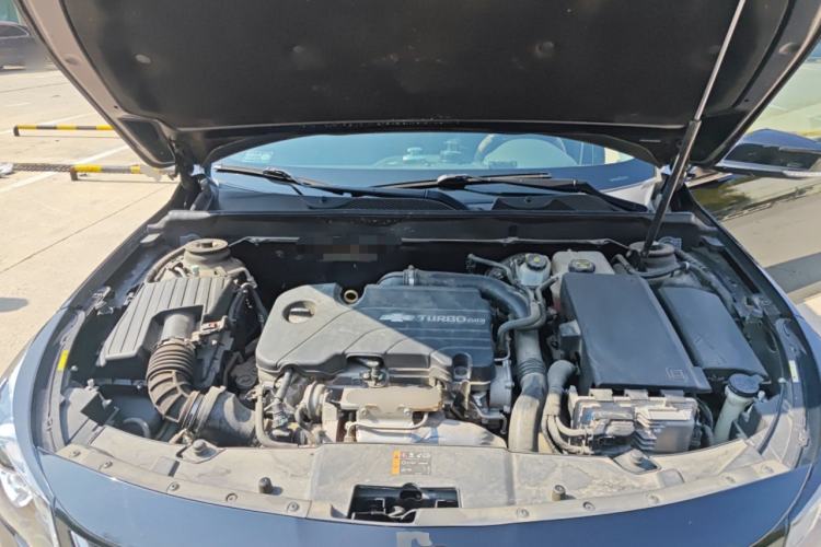 Used Chevrolet Malibu 2017 1.5T Automatic Luxury Edition Engine Bay