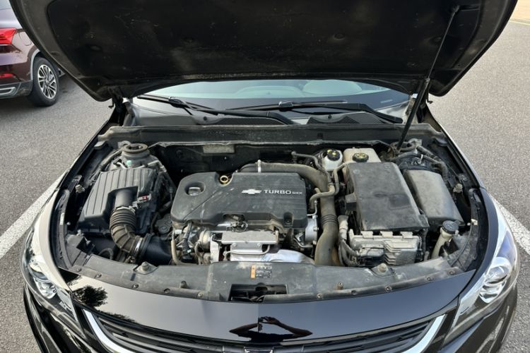 Used Chevrolet Malibu 2017 1.5T Automatic Luxury Edition Engine Bay