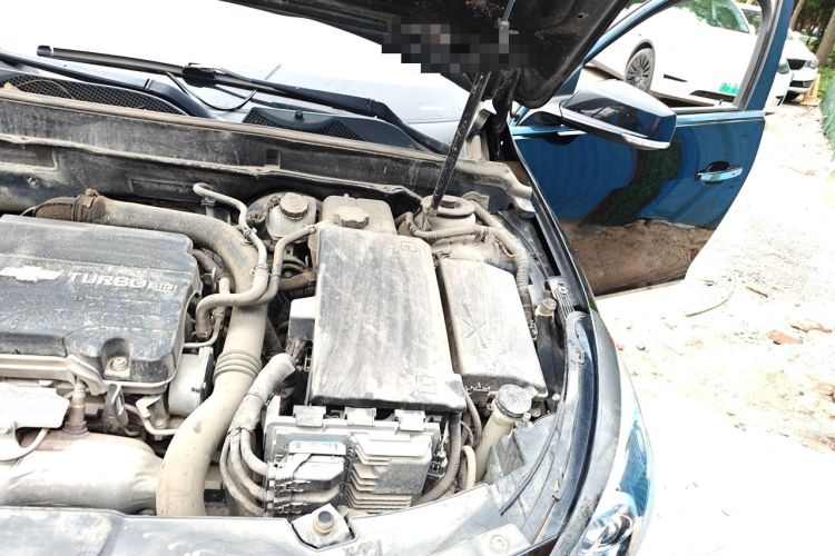 Used Chevrolet Malibu 2017 1.5T Automatic Luxury Edition Engine Bay Left