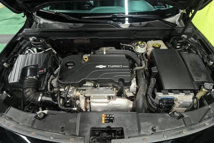 Used Chevrolet Malibu 2017 1.5T Automatic Luxury Edition Engine Bay