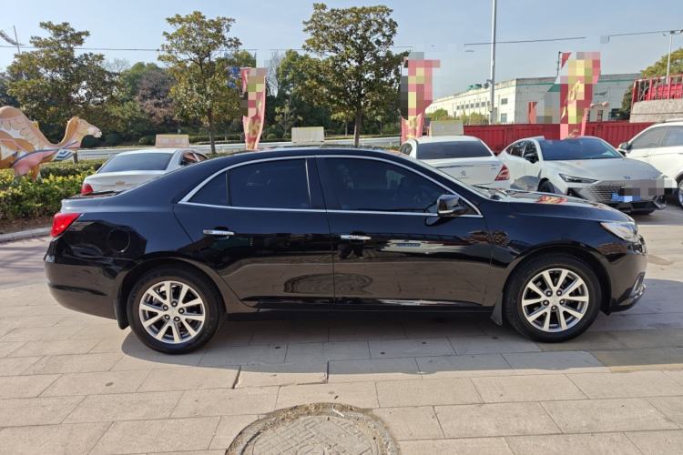 Used Chevrolet Malibu 2017 1.5T Automatic Luxury Edition Exterior 2