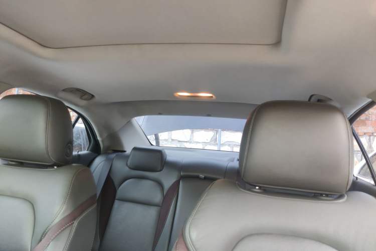 Used Chevrolet Malibu 2017 1.5T Automatic Luxury Edition Headliner