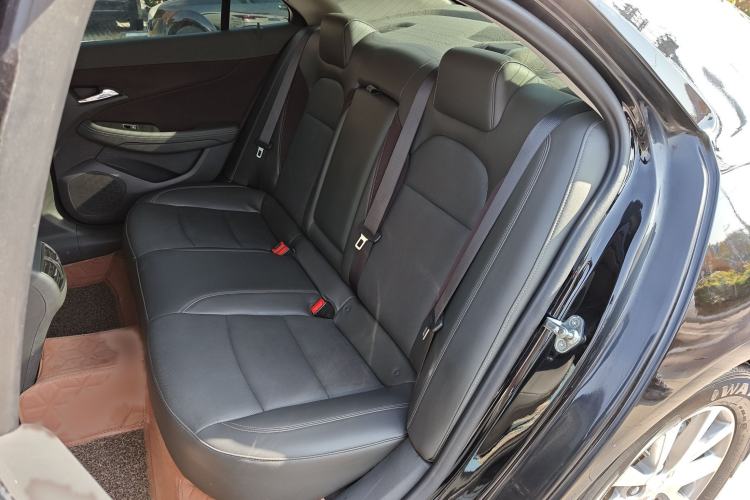 Used Chevrolet Malibu 2017 1.5T Automatic Luxury Edition Interior 1