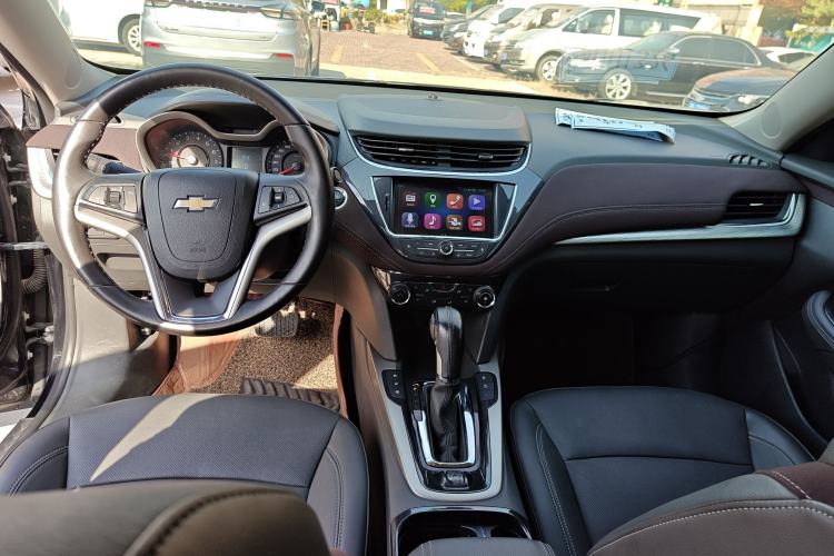 Used Chevrolet Malibu 2017 1.5T Automatic Luxury Edition Interior 3