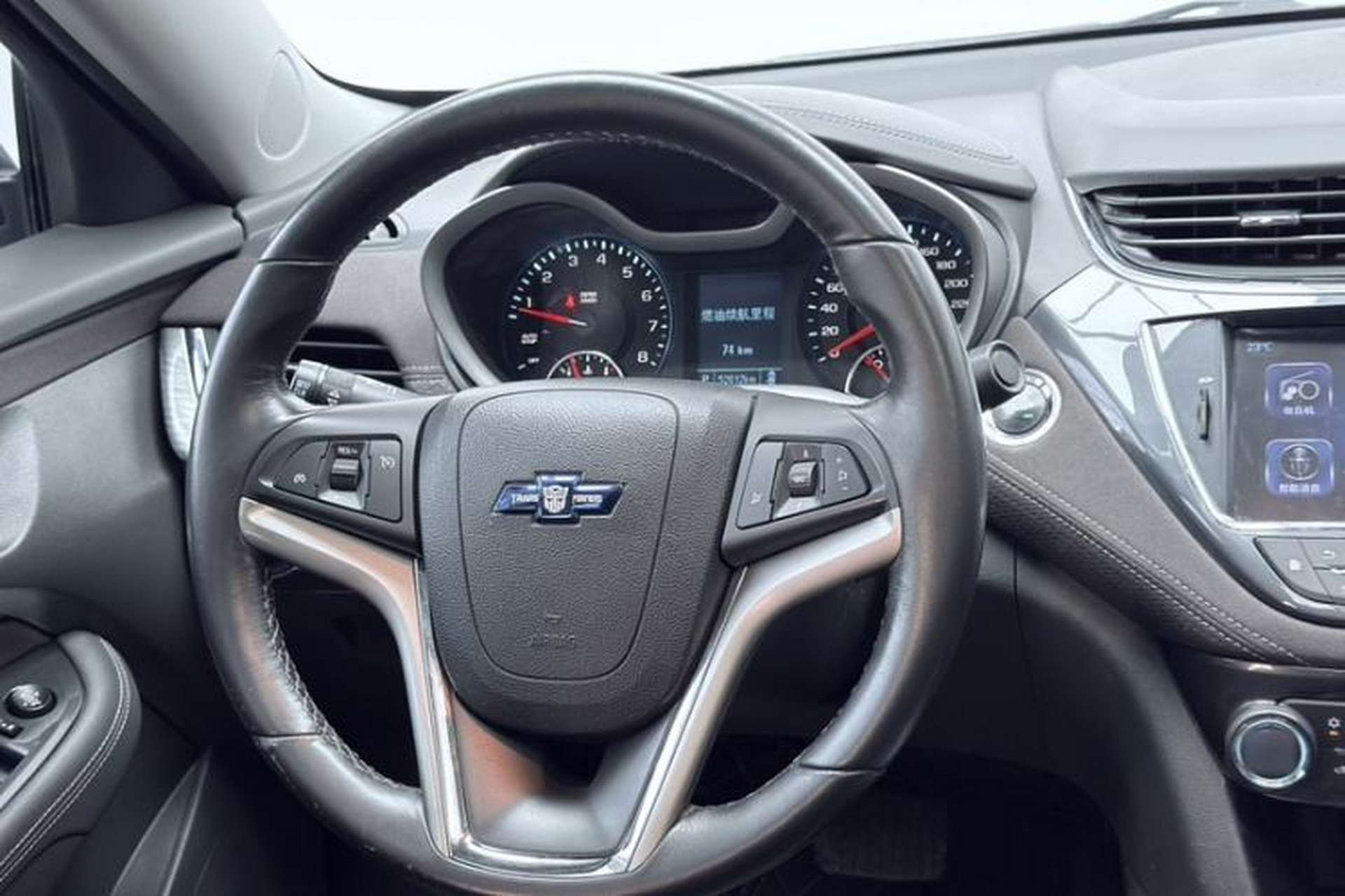 Used Chevrolet Malibu 2017 1.5T Automatic Luxury Edition Interior 3