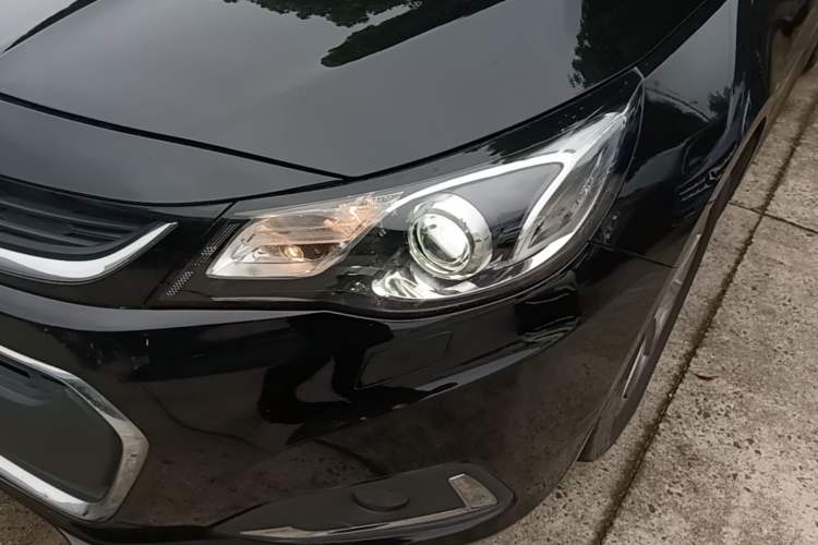 Used Chevrolet Malibu 2017 1.5T Automatic Luxury Edition Left Front Headlight