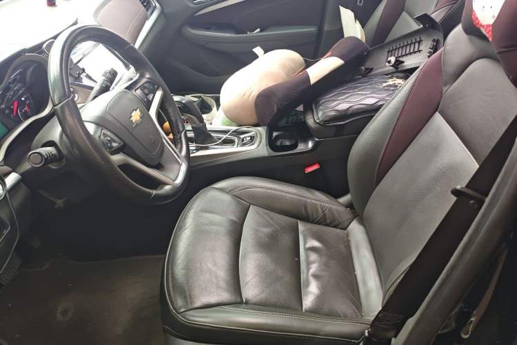 Used Chevrolet Malibu 2017 1.5T Automatic Luxury Edition Left Front Seat