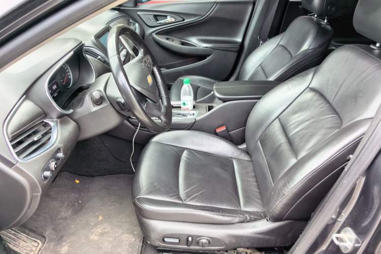 Used Chevrolet Malibu 2017 1.5T Automatic Luxury Edition Left Front Seat