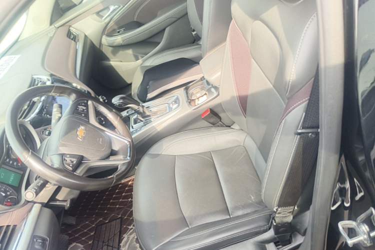 Used Chevrolet Malibu 2017 1.5T Automatic Luxury Edition Left Front Seat