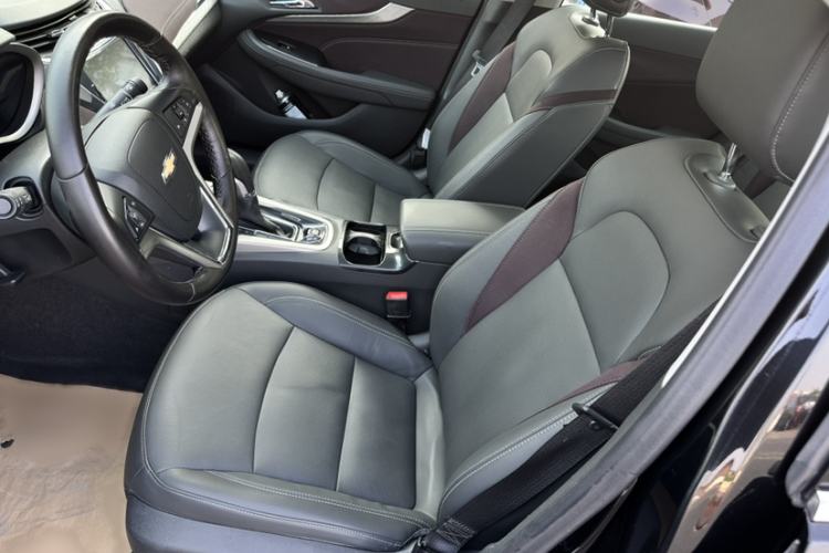Used Chevrolet Malibu 2017 1.5T Automatic Luxury Edition Left Front Seat