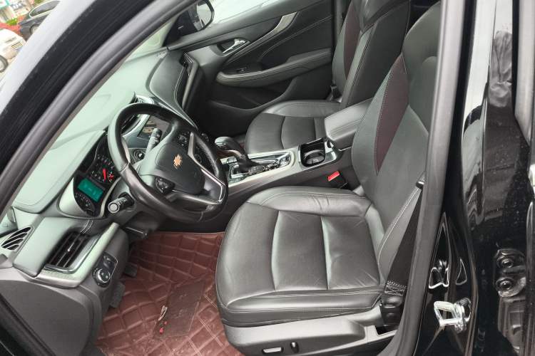 Used Chevrolet Malibu 2017 1.5T Automatic Luxury Edition Left Front Seat