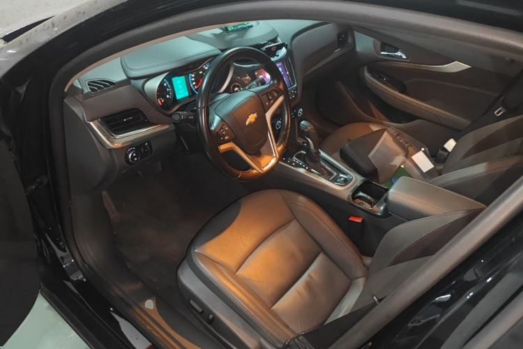 Used Chevrolet Malibu 2017 1.5T Automatic Luxury Edition Left Front Seat