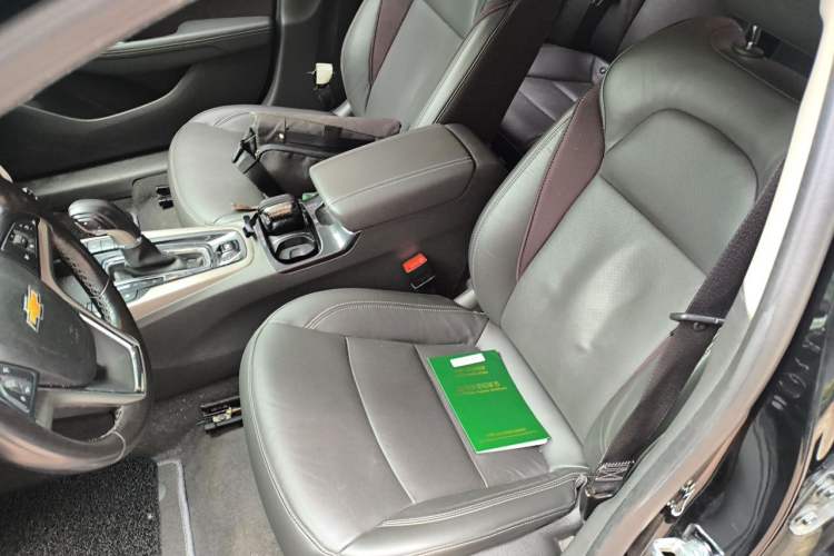 Used Chevrolet Malibu 2017 1.5T Automatic Luxury Edition Left Front Seat