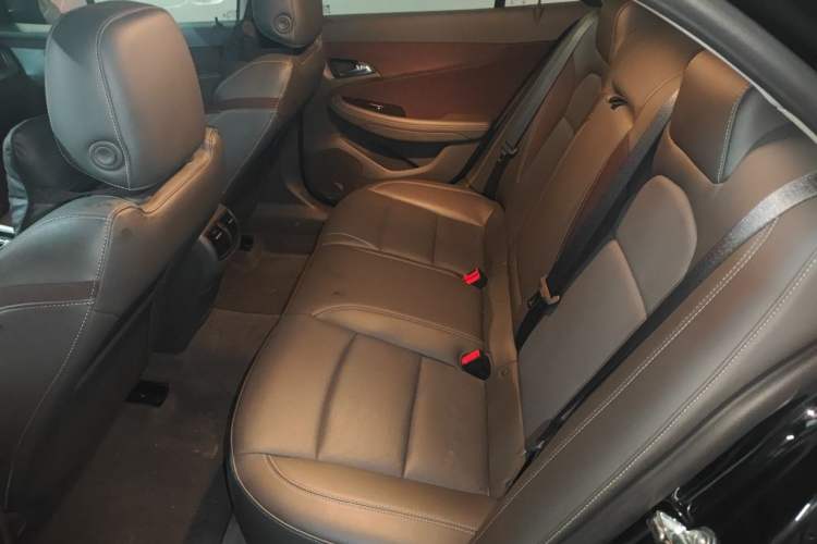 Used Chevrolet Malibu 2017 1.5T Automatic Luxury Edition Left Rear Seat
