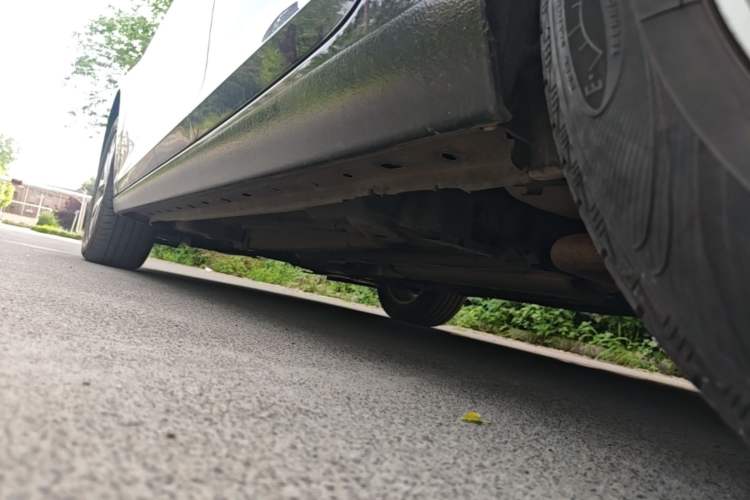 Used Chevrolet Malibu 2017 1.5T Automatic Luxury Edition Left Side Sill