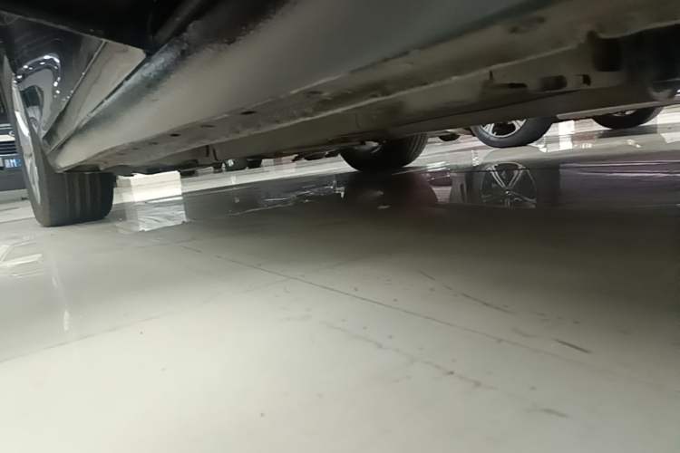 Used Chevrolet Malibu 2017 1.5T Automatic Luxury Edition Left Side Sill