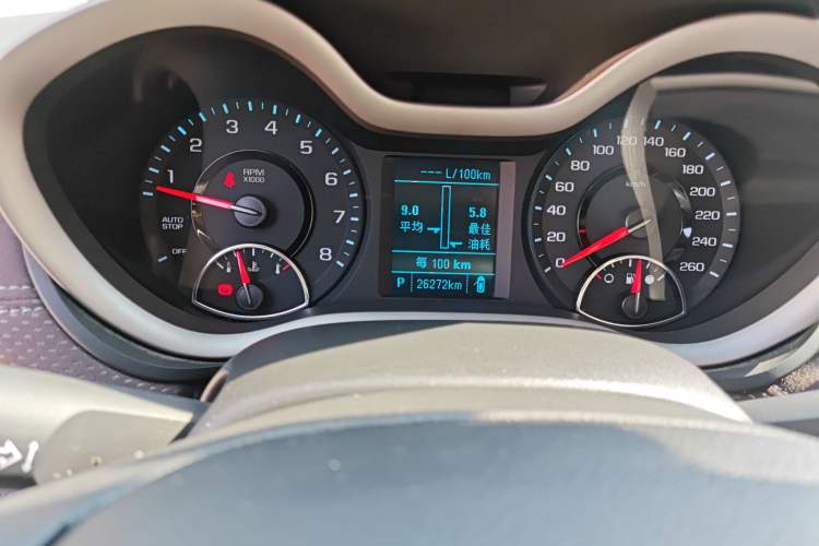 Used Chevrolet Malibu 2017 1.5T Automatic Luxury Edition Odometer Close Up