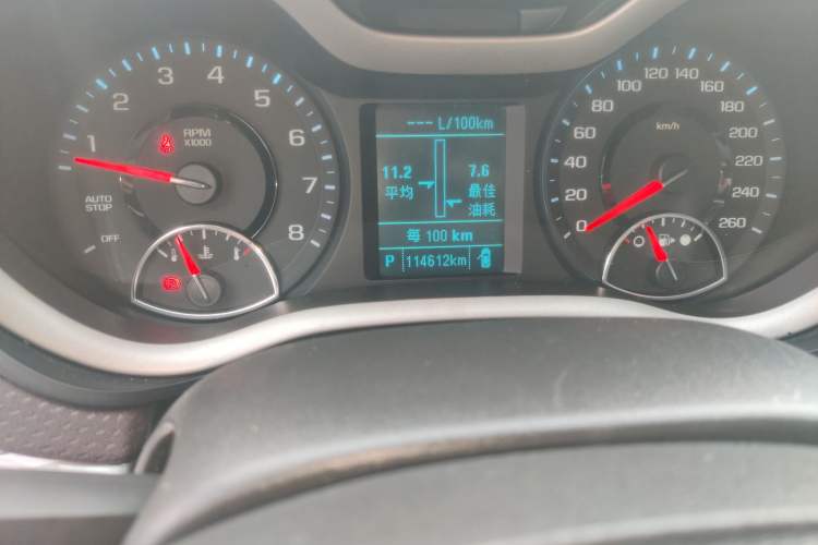 Used Chevrolet Malibu 2017 1.5T Automatic Luxury Edition Odometer Close Up