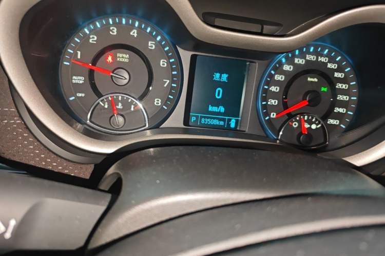 Used Chevrolet Malibu 2017 1.5T Automatic Luxury Edition Odometer Close Up