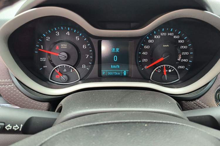 Used Chevrolet Malibu 2017 1.5T Automatic Luxury Edition Odometer Close Up