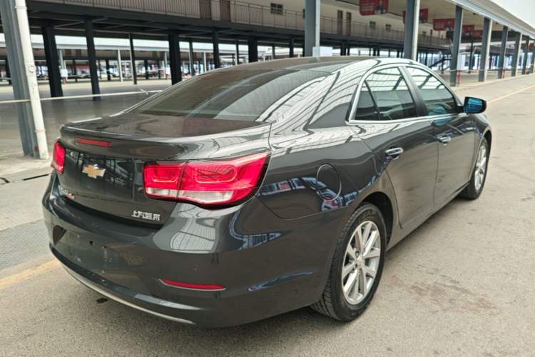 Used Chevrolet Malibu 2017 1.5T Automatic Luxury Edition Rear Right 45 Deg