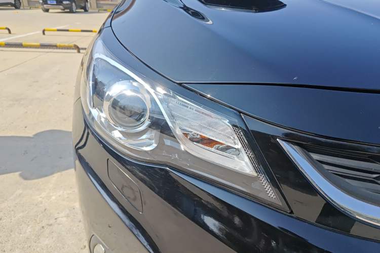 Used Chevrolet Malibu 2017 1.5T Automatic Luxury Edition Right Front Headlight