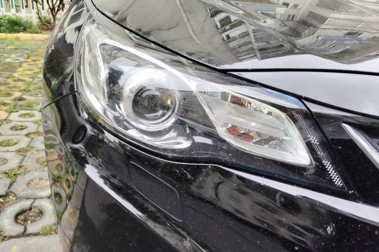 Used Chevrolet Malibu 2017 1.5T Automatic Luxury Edition Right Front Headlight