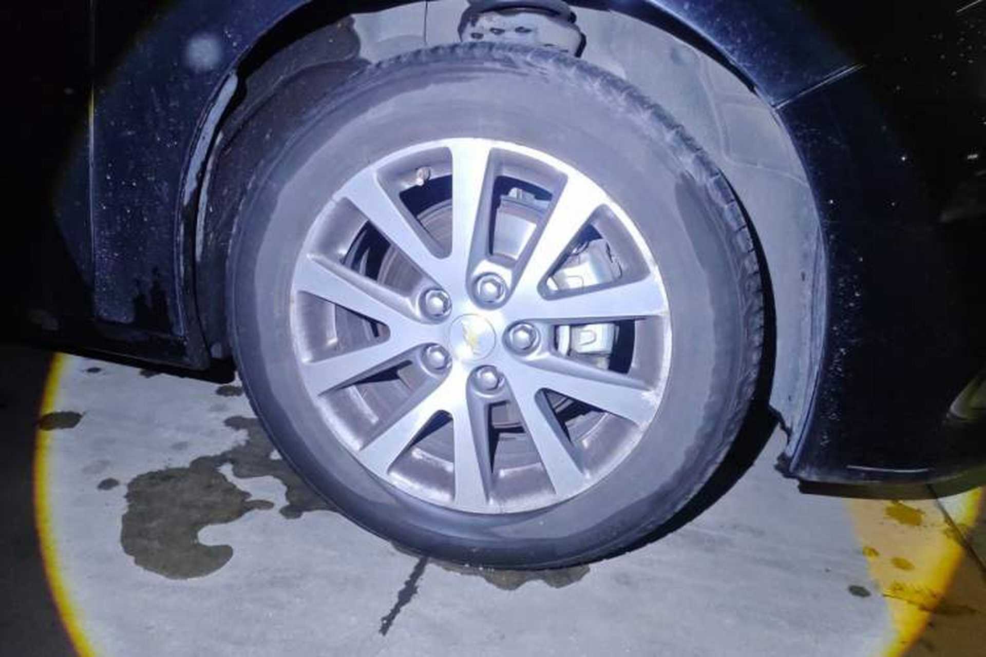 Used Chevrolet Malibu 2017 1.5T Automatic Luxury Edition Right Front Wheel Hub