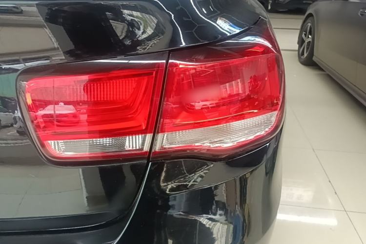 Used Chevrolet Malibu 2017 1.5T Automatic Luxury Edition Right Rear Taillight